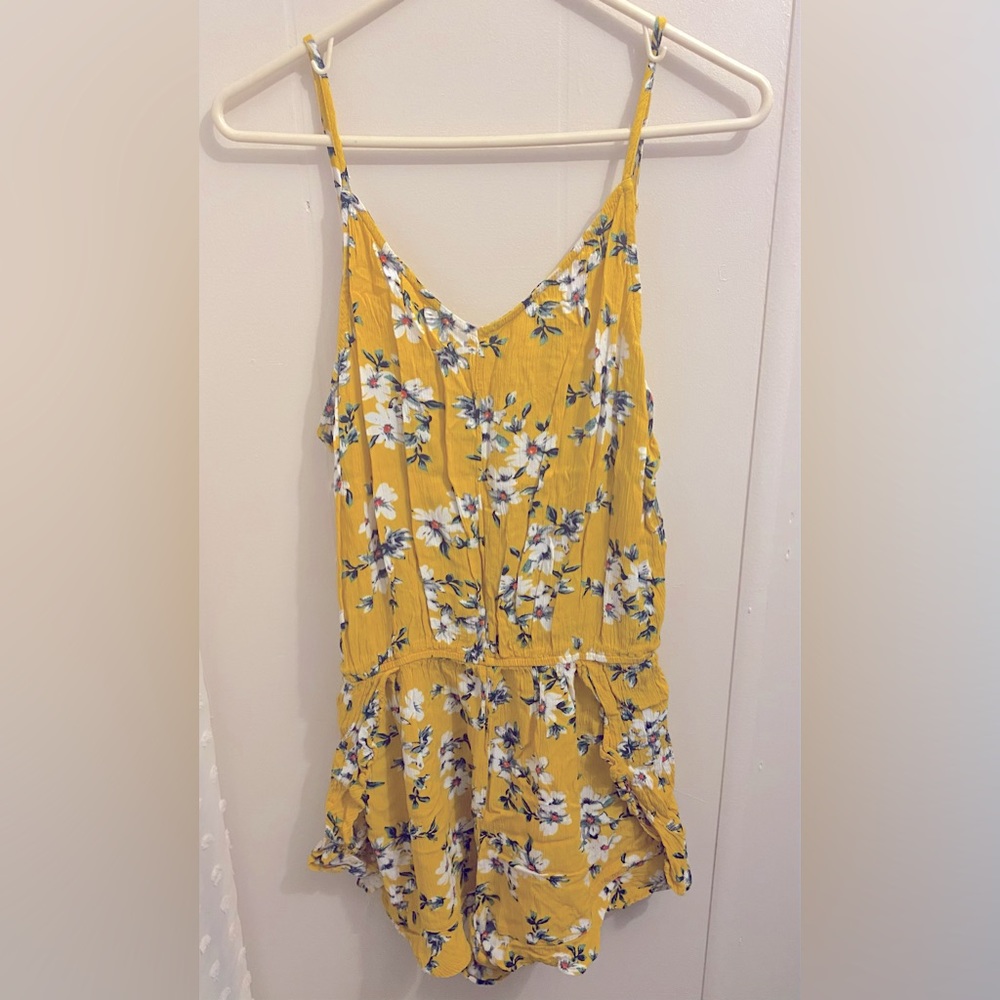 Arizona Jean Co Yellow Floral Romper SZ L